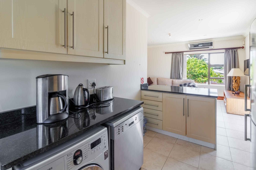 To Let 1 Bedroom Property for Rent in Table View Western Cape